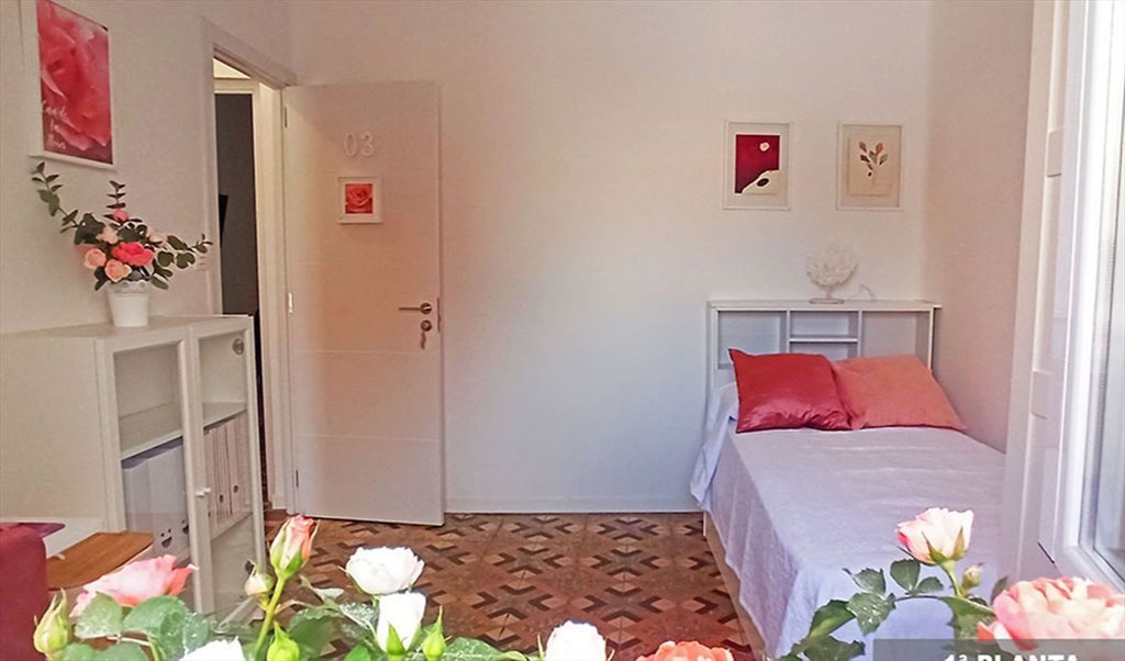 Piso Compartido en Calle de la Esperanza Macarena, Villaverde - Alquiler de habitación individual solo para chicas | Roomgo - Image 5