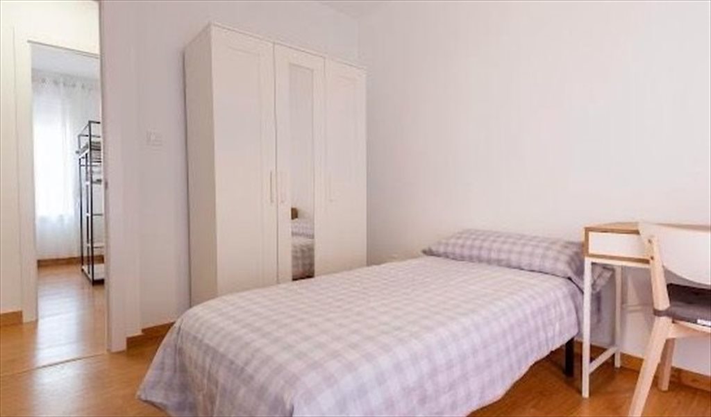 Piso Compartido en Calle Guadalix, Tetuán - Alquiler habitaciones zona Francos Rodriguez | Roomgo - Image 3