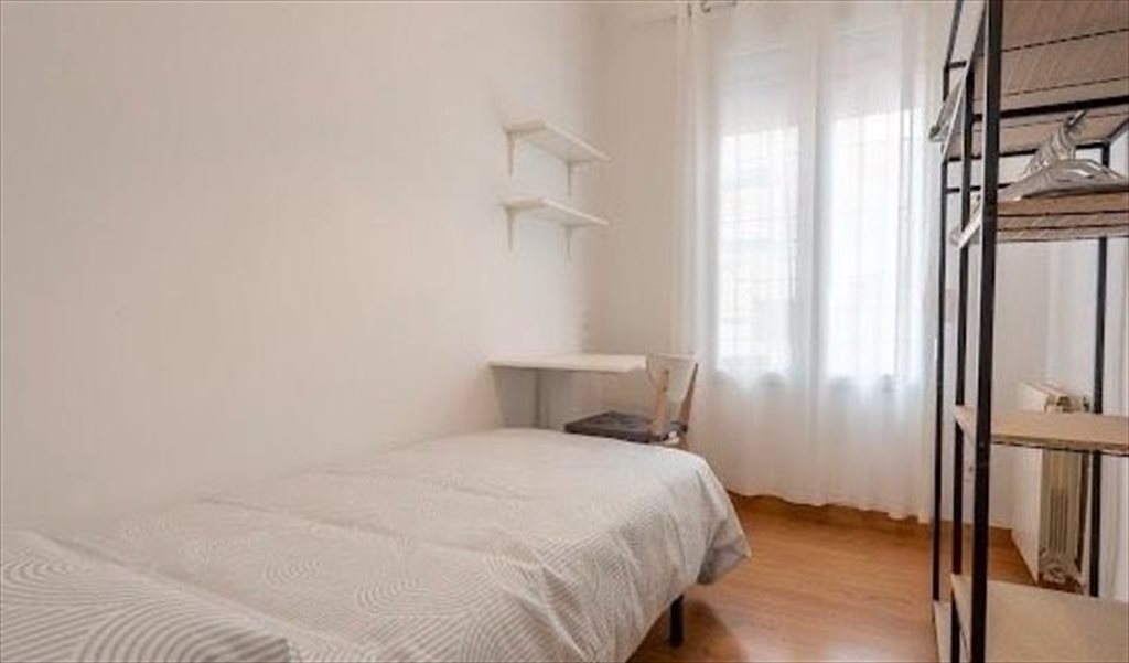 Piso Compartido en Calle Guadalix, Tetuán - Alquiler habitaciones zona Francos Rodriguez | Roomgo - Image 4