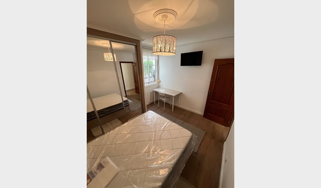 Piso Compartido en Calle de Francisco Catoira, A Coruña - Alquilo habitaciones temporada | Roomgo - Image 3