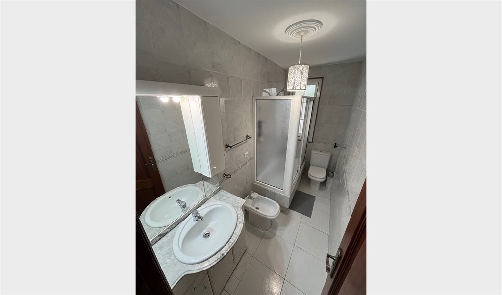 Piso Compartido en Calle de Francisco Catoira, A Coruña - Alquilo habitaciones temporada | Roomgo - Image 5