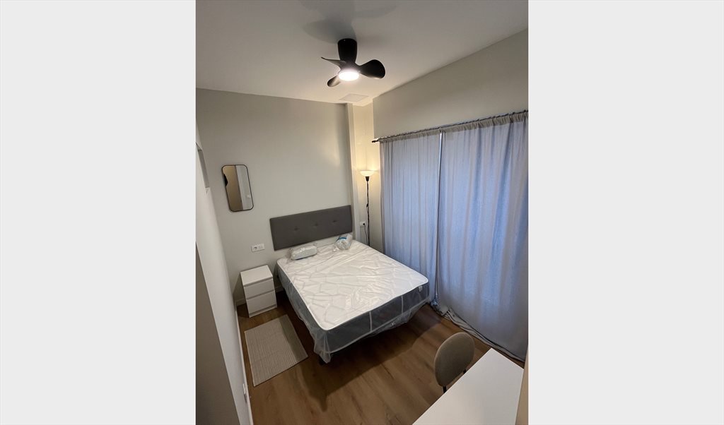 Piso Compartido en Calle San Luis, A Coruña - Alquilo habitaciones o piso entero por temporada | Roomgo - Image 2