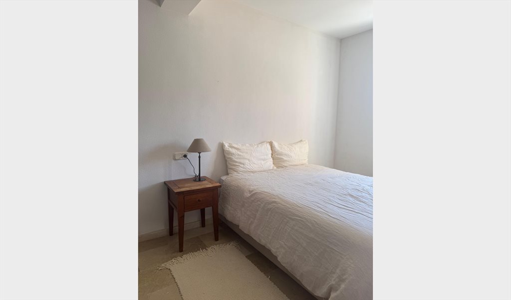 Piso Compartido en Carrer de Robert Graves, Palma - Habitación en amplio apartamento con vistas al mar. | Roomgo - Image 5