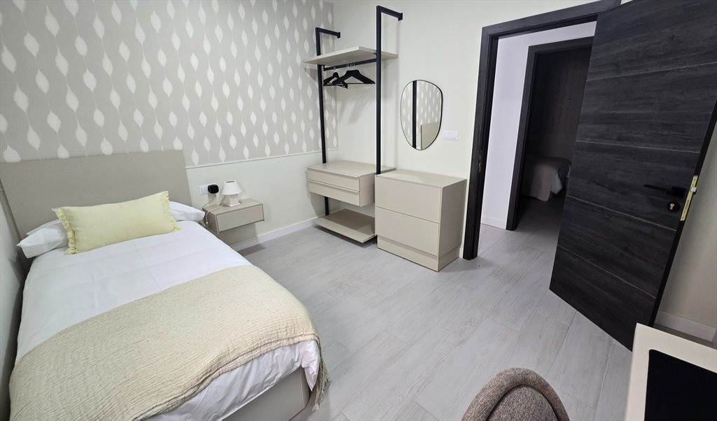 Piso Compartido en Calle de Matilde Martín, Santa Cruz de Tenerife - Mapache Studio Coliving para el Desarrollo Digital | Roomgo - Image 7