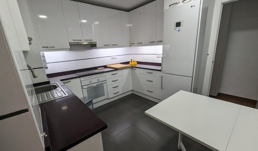 Piso Compartido en Calle de Periodista Nicolás Ortega Pagan, Centro - Habitación en piso Murcia centro | Roomgo - Image 4