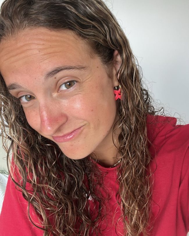 Laura - Estudiante - Mujer - Madrid - Image 1