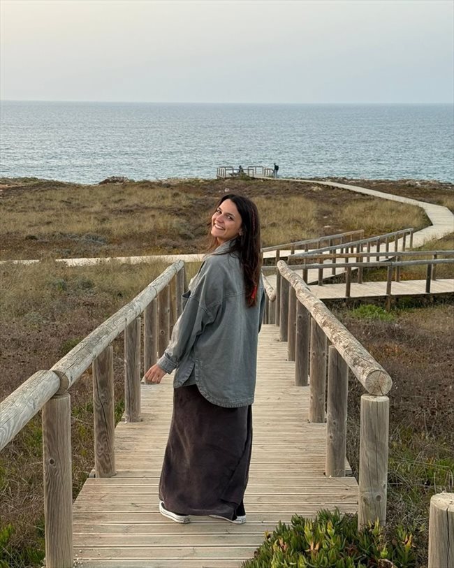 Paula - Trabajador - Mujer - Madrid - Image 1