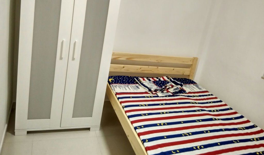 Room for rent in Li Tak Street, Tai Kok Tsui - Flat share in Tai Kok Tsui. - Image 3