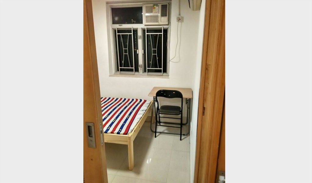 Room for rent in Li Tak Street, Tai Kok Tsui - Flat share in Tai Kok Tsui. - Image 4