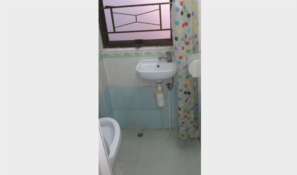 Room for rent in Waterloo Road, Yau Ma Tei - Yau Ma Tei Room (Attached Rooftop)  5000 - Image 4