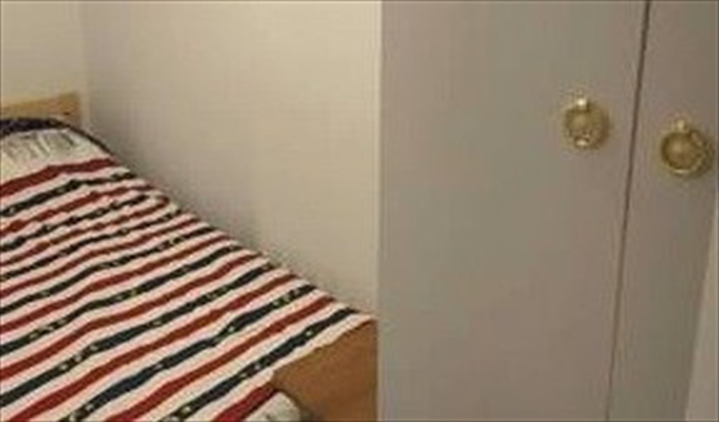 Room for rent in Queen's Road West, Shek Tong Tsui - Studio in Shek Tong Tsui $4500 - Image 3