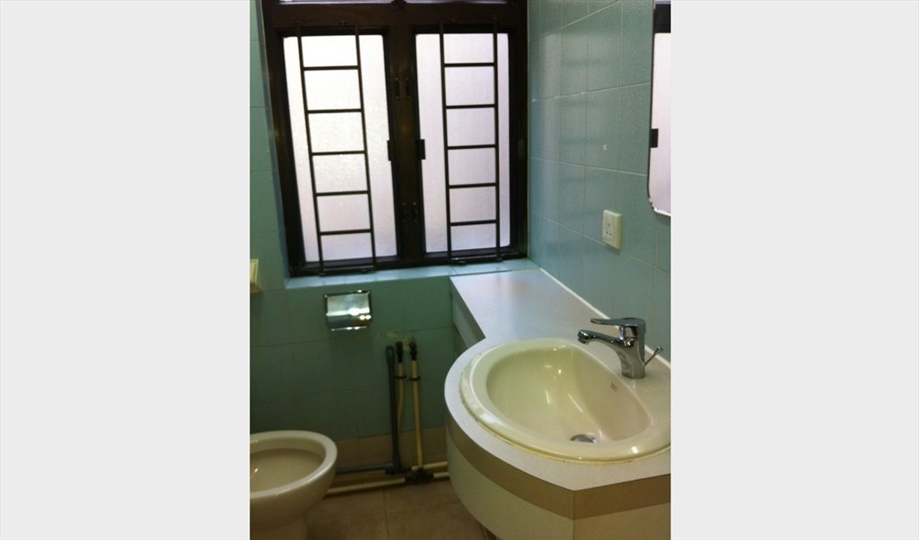 Room for rent in Queen's Road West, Shek Tong Tsui - Studio in Shek Tong Tsui $4500 - Image 5