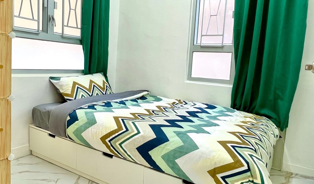 Room for rent in Marble Rd, North Point - Beautiful Bedroom with BBQ Terrace - Image 6