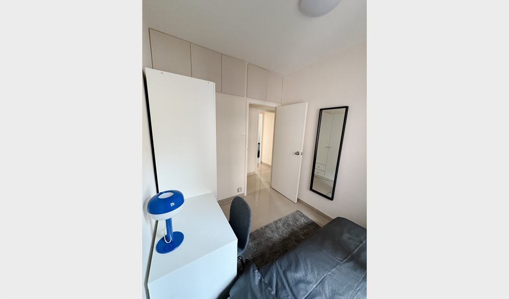 Room for rent in Caine Rd, Central - Functional and stylish room in Mid Levels - Image 2