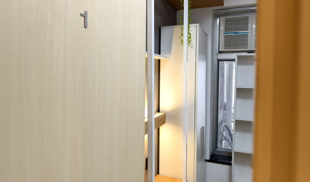 Room for rent in 京士頓街, 銅鑼灣 - Single Bed STYLISH Room, including furniture , Utilities, wifi - Image 7