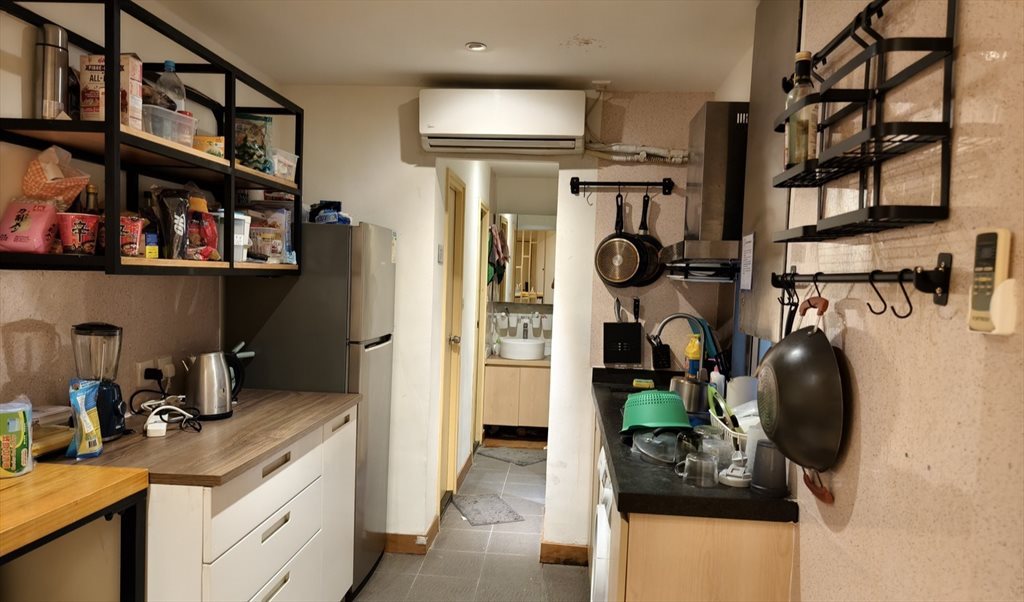 Room for rent in 京士頓街, 銅鑼灣 - Single Bed STYLISH Room, including furniture , Utilities, wifi - Image 8