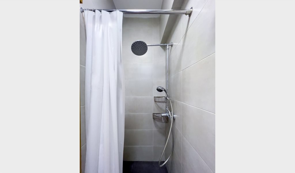 Room for rent in Des Voeux Rd West, Sai Ying Pun - Furnished Room in Sai Ying Pun - From a Month - Image 8