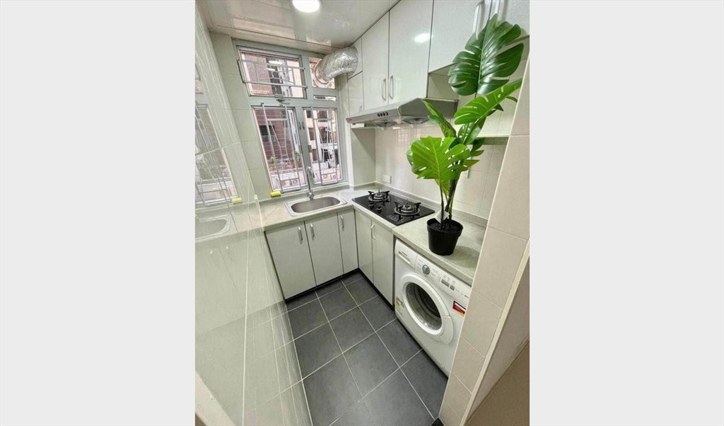 Room for rent in Queen's Rd West, Sai Ying Pun - Clean Cozy Room in Sai Ying Pun - Image 5