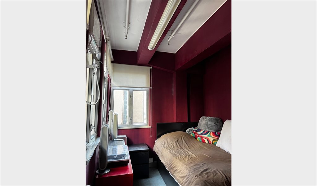 Room for rent in Wing Lok St, Sheung Wan - This apartment is available NOV 1-JUNE 30 - Image 4