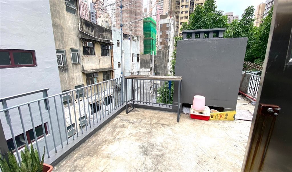Room for rent in Eastern St, Sai Ying Pun - Room in Shared Apartment - Sai Ying Pun - Image 3
