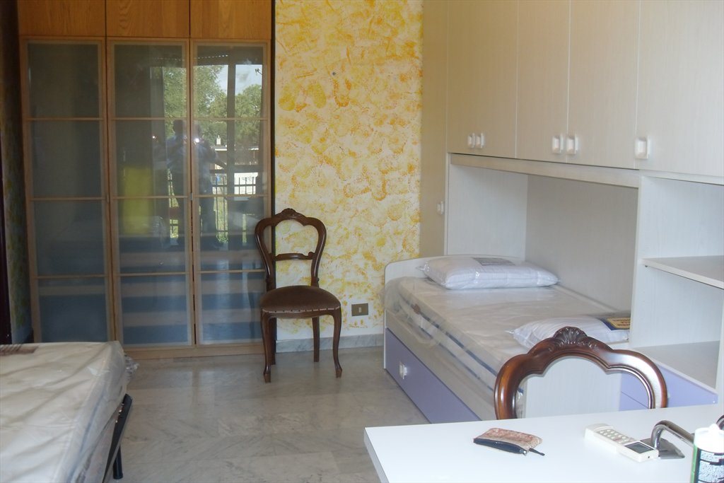 Stanze e Posti Letto in Affitto - Via Trevi, Milano - POSTO LETTO | Roomgo - Image 3