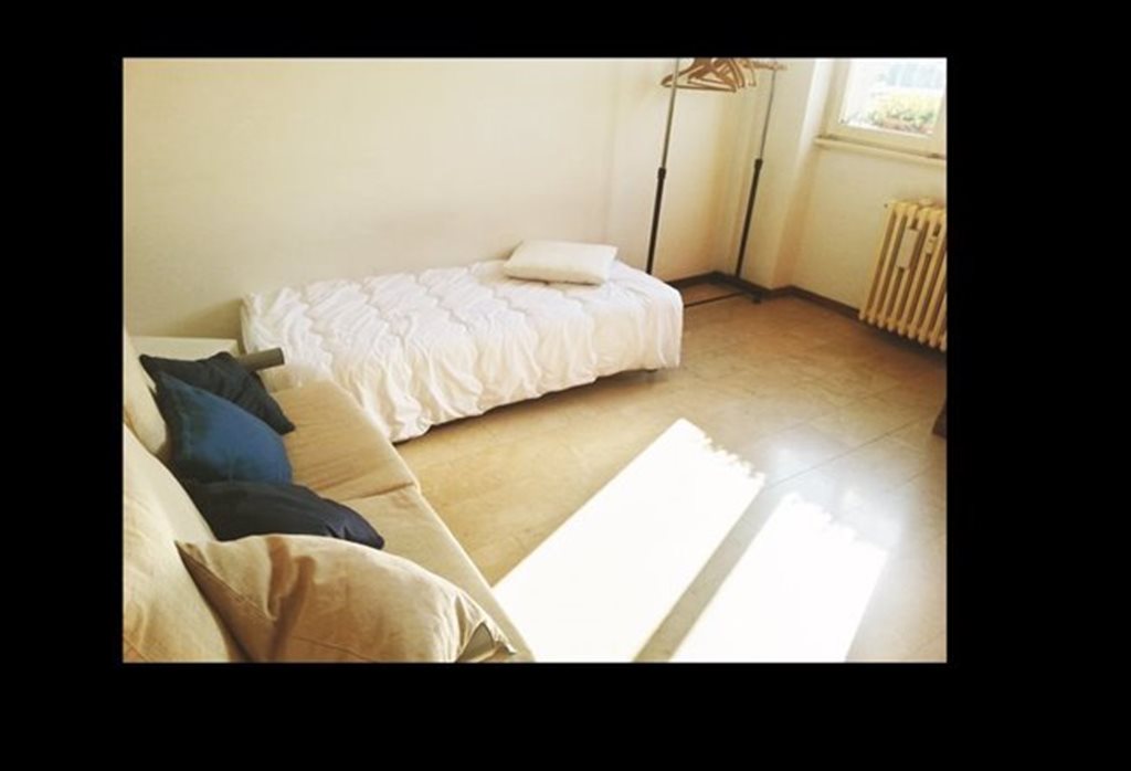 Stanze e Posti Letto in Affitto - Viale Famagosta, Porta Genova-Giambellino-Lorenteggio - 2Rooms last floor - NAVIGLI - NABA - IULM | 2 stanze ultimo piano - MM Famagosta | Roomgo - Image 5