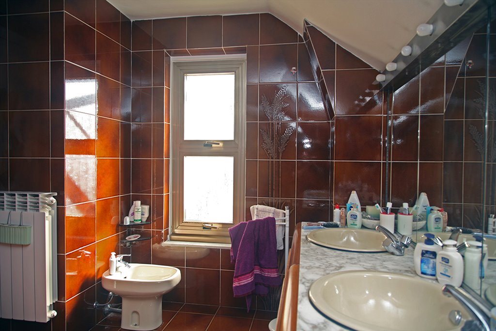 Stanze e Posti Letto in Affitto - Corso Europa, S.Fruttuoso - Borgoratti - S.Martino - Affitto camera doppia a studentesse | Roomgo - Image 4