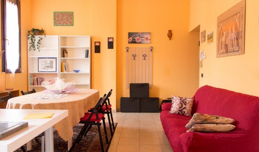 Stanze e Posti Letto in Affitto - Piazza Aspromonte, Milano - superb  apartment  with 2 bedrooms double a Milano | Roomgo - Image 2