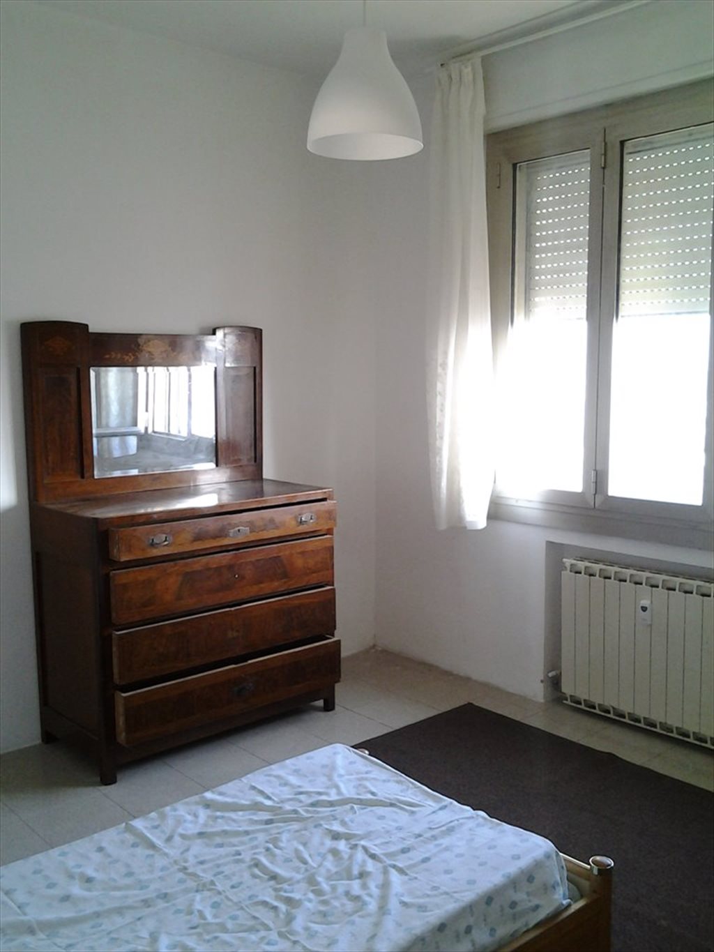 Stanze e Posti Letto in Affitto - Via Magazzini Anteriori, Ravenna - Stanza per ragazza. Posto singolo | Roomgo - Image 6