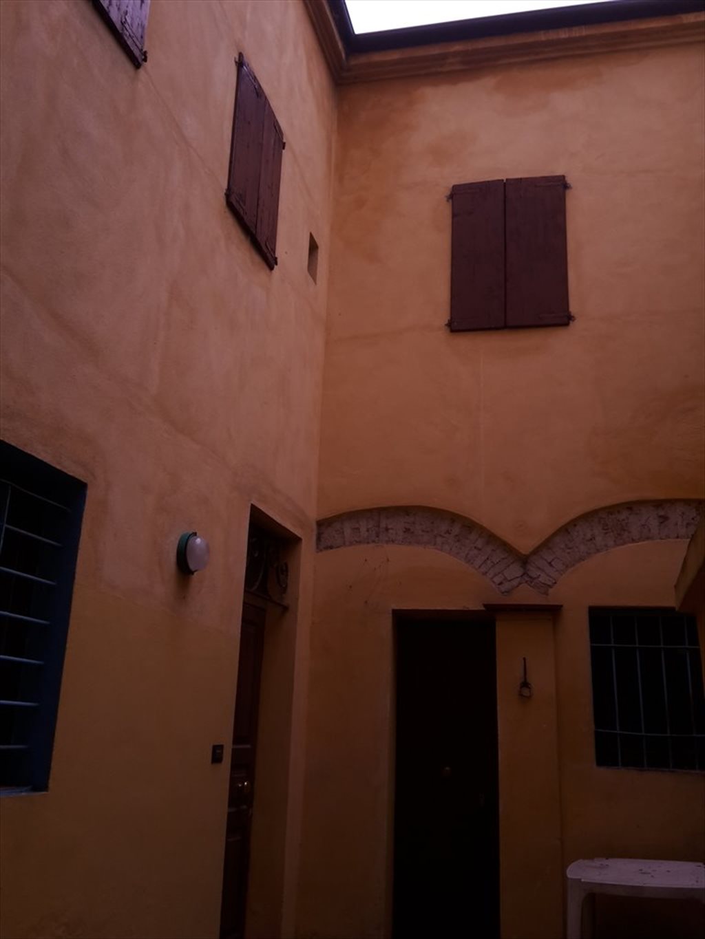 Stanze e Posti Letto in Affitto - Via Giosuè Carducci, Verona - DELIZIOSA CASETTA IN CENTRO - VERONETTA | Roomgo - Image 3