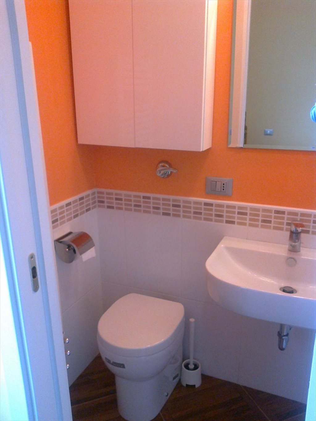 Stanze e Posti Letto in Affitto - Via Carlo Cattaneo, Pavia - 10 minuti a piedi dal centro città/università , cliniche  e scuole. | Roomgo - Image 3