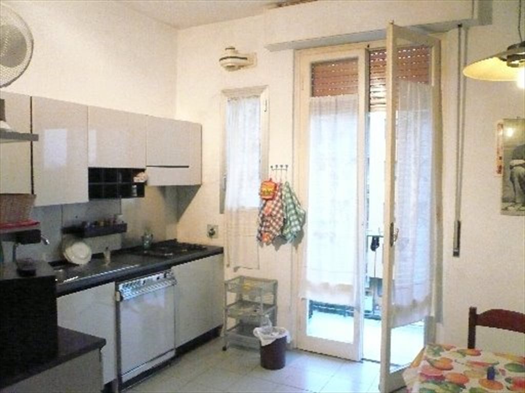 Stanze e Posti Letto in Affitto - Via Nicola Tagliaferri, Rifredi - SINGOLA 550 € incluse bollette   zona Novoli | Roomgo - Image 3