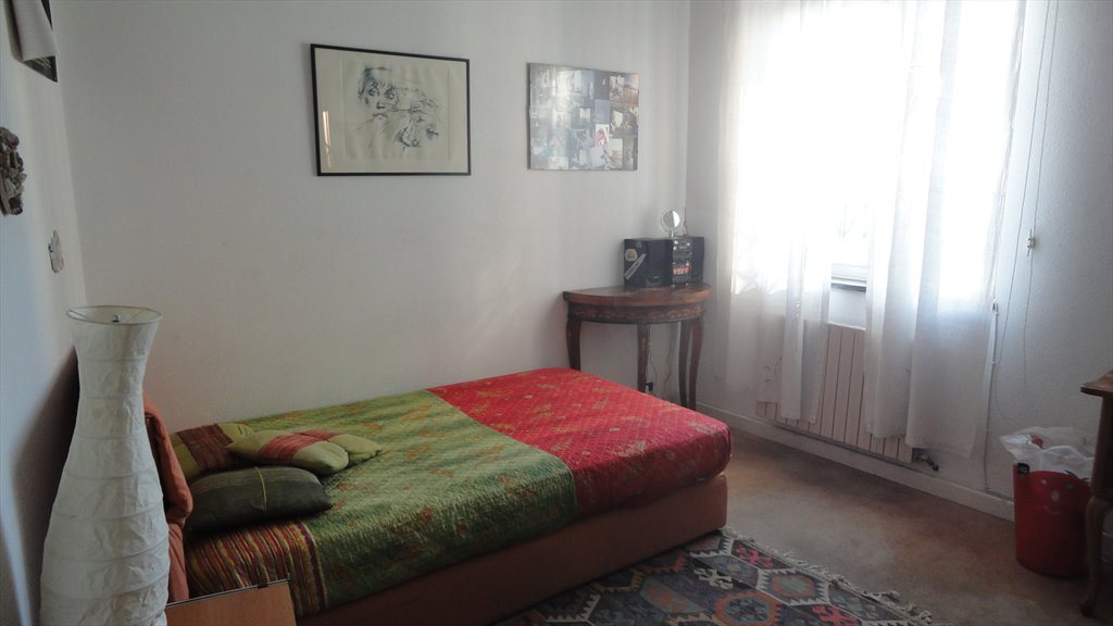 Stanze e Posti Letto in Affitto - Salita di San Barnaba, Genova - STANZA SINGOLE E DOPPIA A CASTELLETTO | Roomgo - Image 2