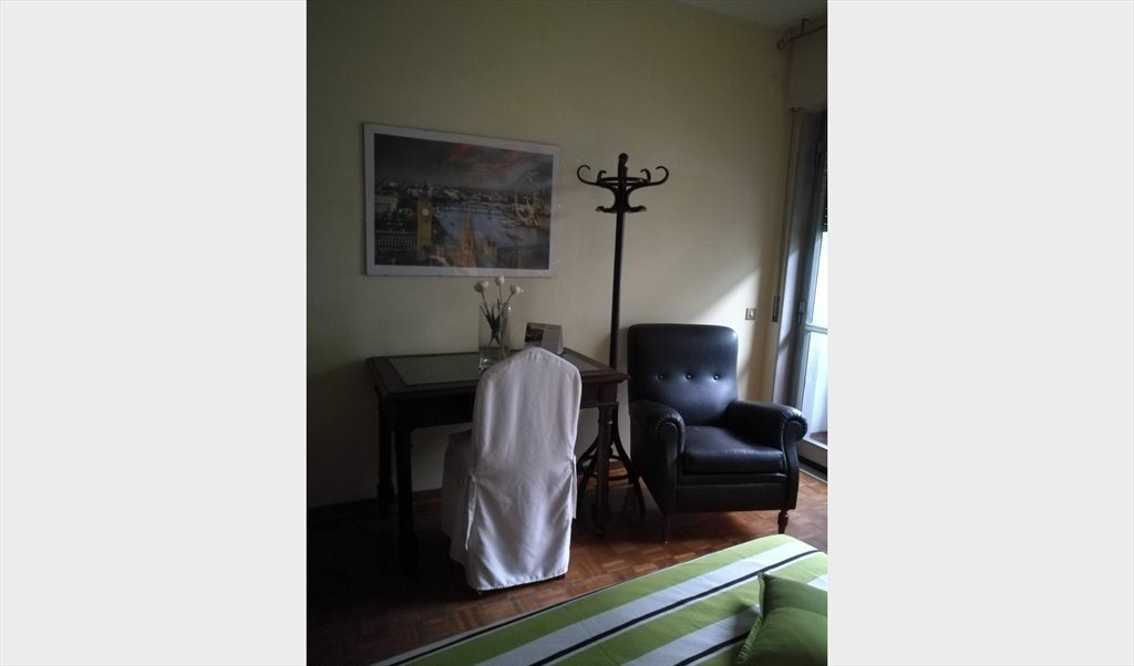 Stanze e Posti Letto in Affitto - Via della Brenta Vecchia, Mestre Carpenedo (Mestre Centro) - LUMINOSISSIMA MATRIMONIALE AD USO SINGOLA | Roomgo - Image 6