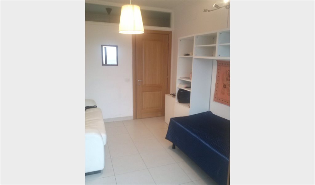 Stanze e Posti Letto in Affitto - Via Claudio Truffi, VII Municipio - STANZE SINGOLA V.TRUFFI - TIBURTINO/COLLATINO - AD. TOGLIATTI | Roomgo - Image 5