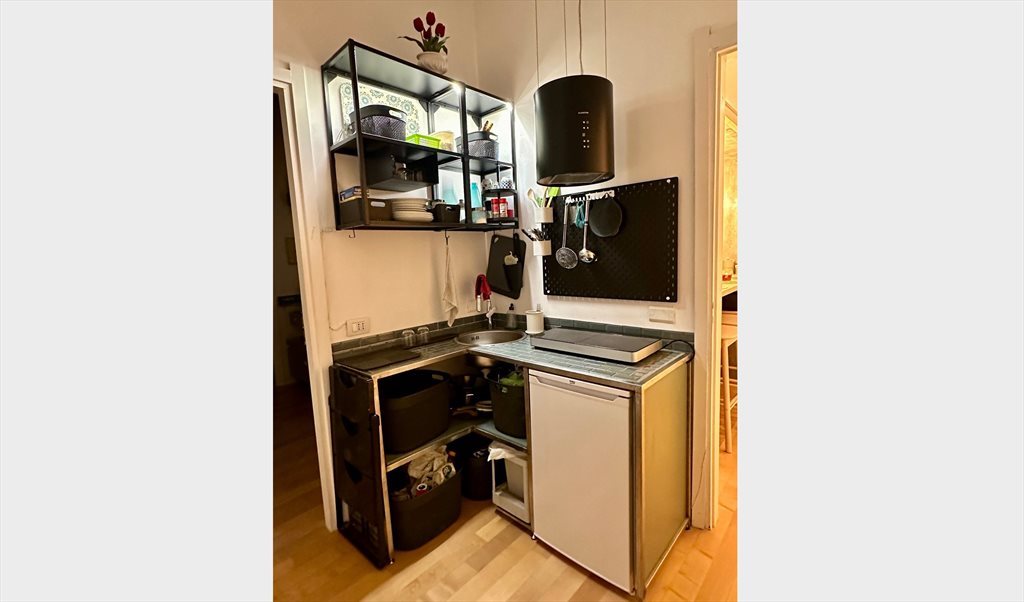 Stanze e Posti Letto in Affitto - Via Sporting Mirasole, Noverasco-Sporting Mirasole - Vivere nel silenzio ai bordi della città in un quartiere residenziale | Roomgo - Image 3