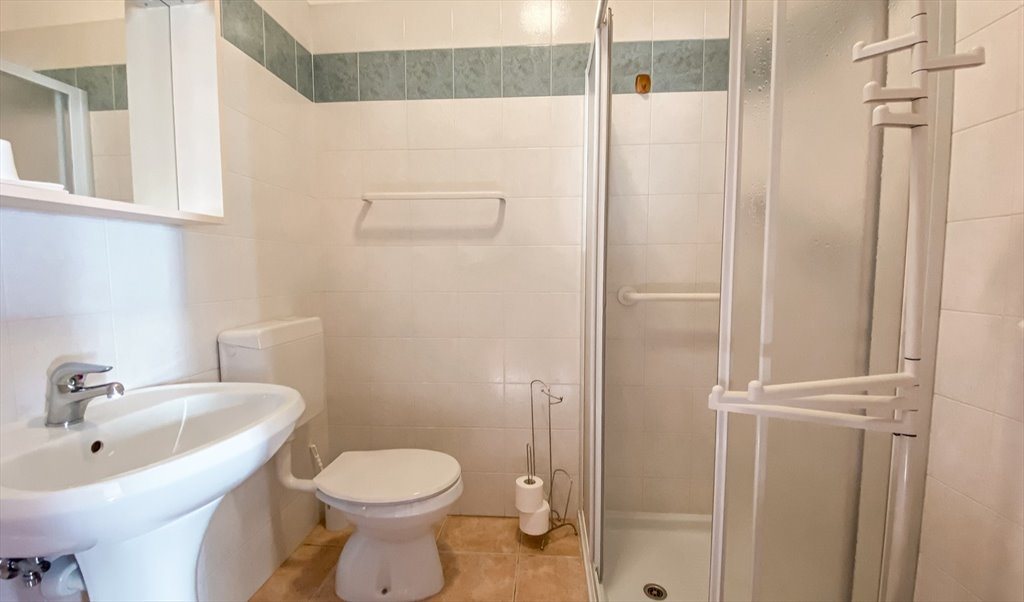 Stanze e Posti Letto in Affitto - Via Don Giovanni Bosco, Udine - Convitto per lavoratori e studenti | Roomgo - Image 3