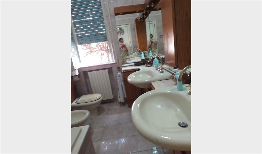 Stanze e Posti Letto in Affitto - Via Mentana, Siena - 3 Camere singola | Roomgo - Image 3