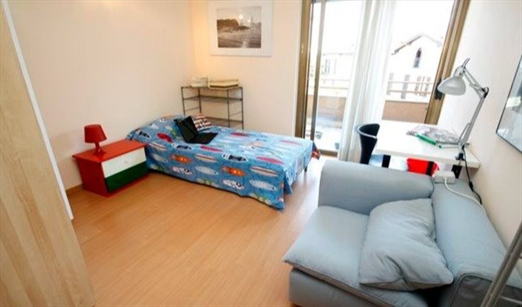 Stanze e Posti Letto in Affitto - Via Pio XI, Como - Disponibilita' due camere singole_appartamento completamente ristrutturato | Roomgo - Image 5