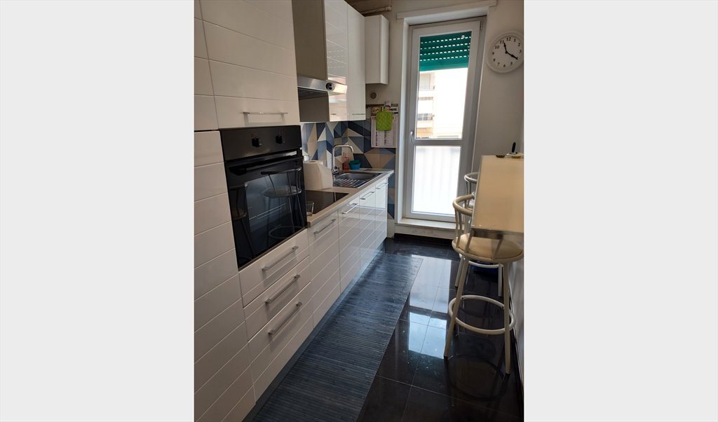 Stanze e Posti Letto in Affitto - Via Costantino, XI Municipio - Metro San Paolo Basilica | Roomgo - Image 2