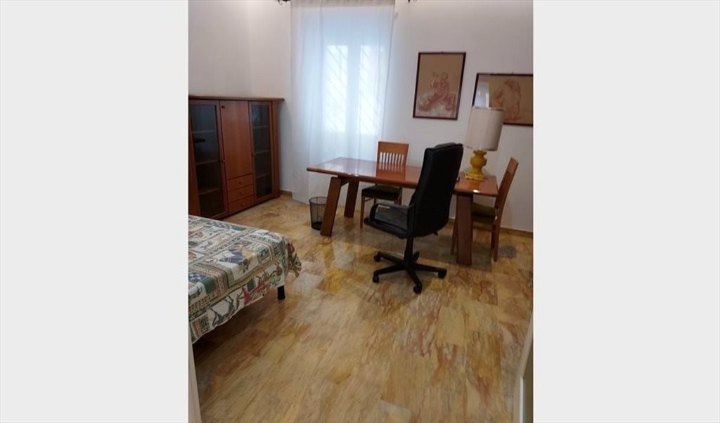 Stanze e Posti Letto in Affitto - Via Costantino, XI Municipio - Metro San Paolo Basilica | Roomgo - Image 5