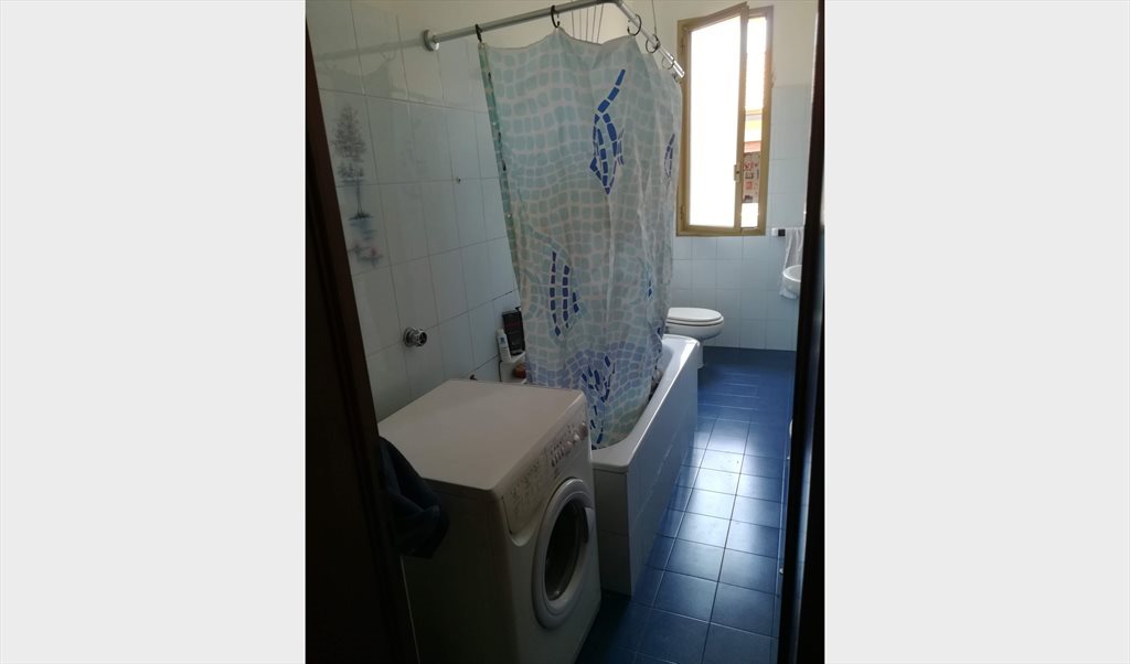 Stanze e Posti Letto in Affitto - Via Giuseppe Dagnini, Santo Stefano - FREE NOW | Roomgo - Image 3