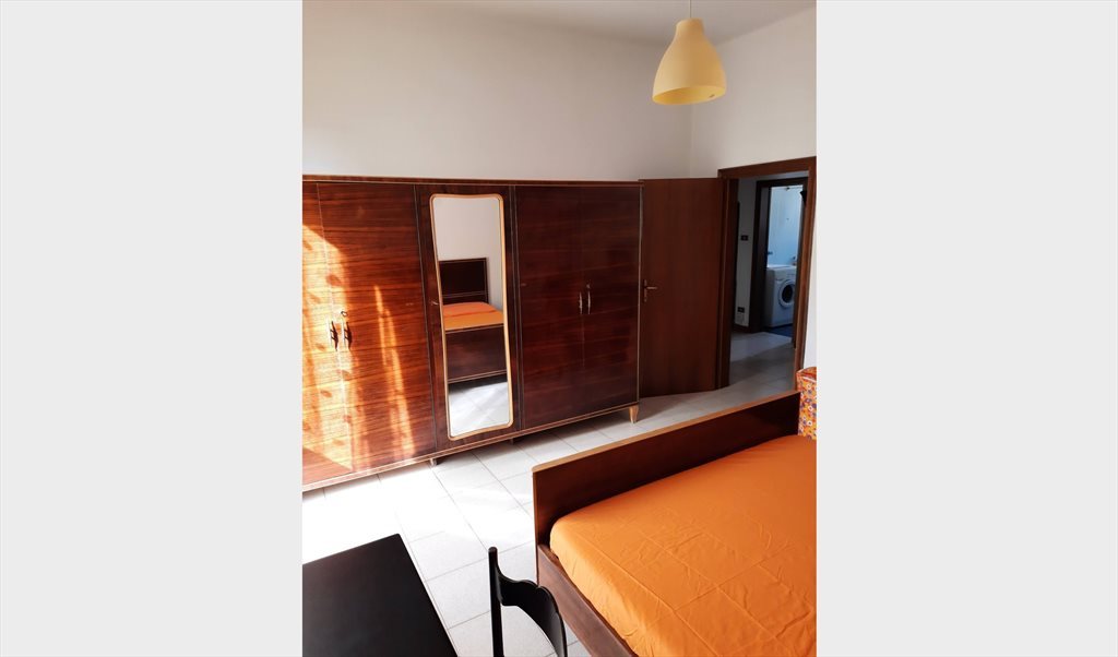 Stanze e Posti Letto in Affitto - Via Giuseppe Dagnini, Santo Stefano - FREE NOW | Roomgo - Image 6