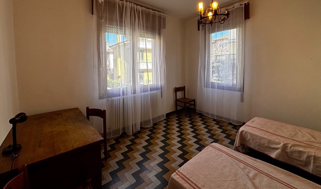 Stanze e Posti Letto in Affitto - Via Monte Sabotino, Mestre Carpenedo (Mestre Centro) - Affitto | Roomgo - Image 2