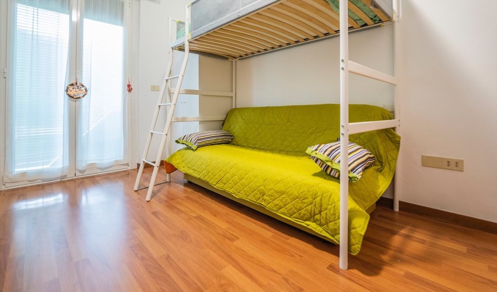 Stanze e Posti Letto in Affitto - Via Teano, Porta Nuova-Bovisa-Niguarda-Fulvio Testi - Posto letto in camera doppia a Milano vicino metro gialla Comasina | Roomgo - Image 3