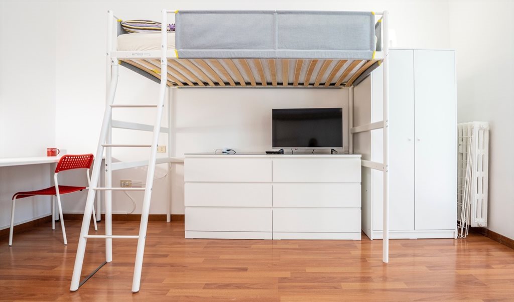 Stanze e Posti Letto in Affitto - Via Teano, Porta Nuova-Bovisa-Niguarda-Fulvio Testi - Posto letto in camera doppia a Milano vicino metro gialla Comasina | Roomgo - Image 4