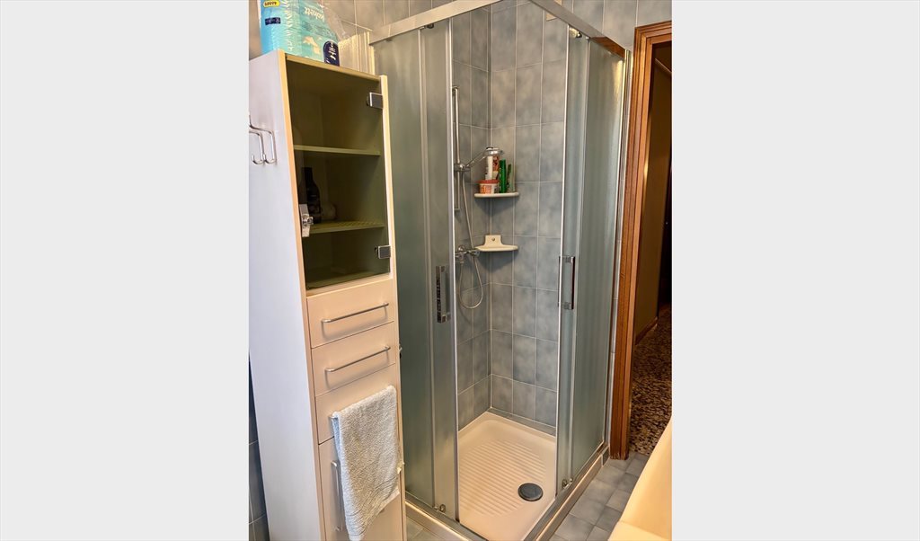 Stanze e Posti Letto in Affitto - Vicolo Oratorio, Centro Storico - Stanze per studentesse universitarie | Roomgo - Image 5