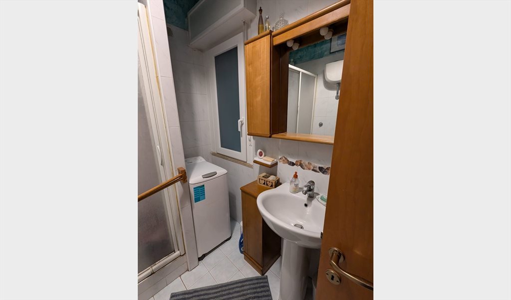 Stanze e Posti Letto in Affitto - Via Fiume delle Perle, XII Municipio - Camera singola Torrino Eur | Roomgo - Image 5