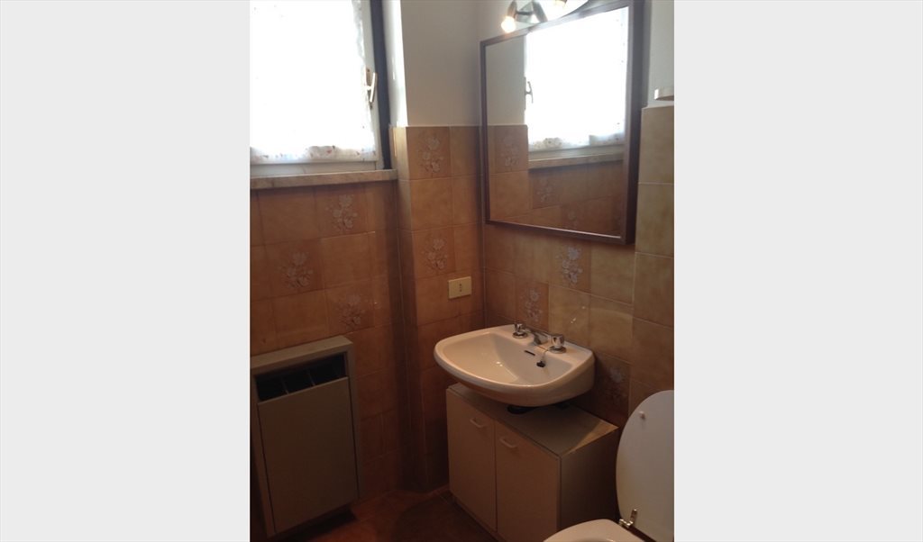 Stanze e Posti Letto in Affitto - Via Giuseppe Di Vittorio, San Donato Milanese - camera singola con bagno privato san donato milanese | Roomgo - Image 5