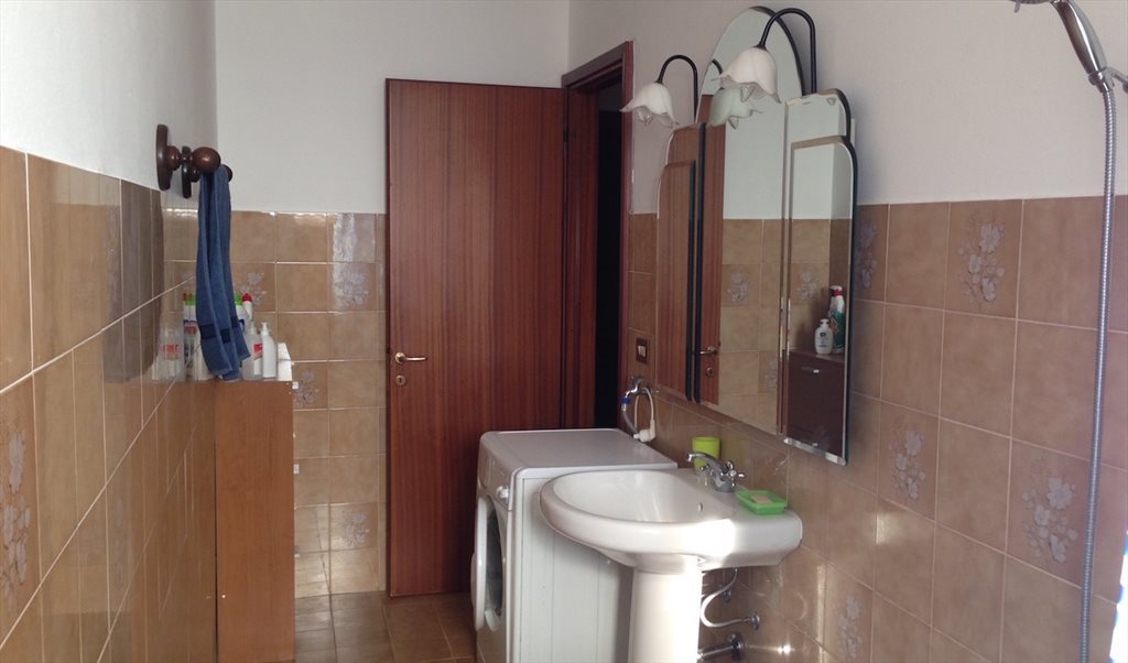 Stanze e Posti Letto in Affitto - Via Giuseppe Di Vittorio, San Donato Milanese - camera singola con bagno privato san donato milanese | Roomgo - Image 6